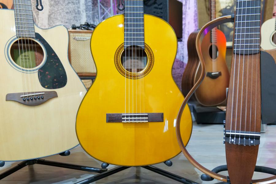 Nylon Vs Steel String Guitars Which One Should You Buy